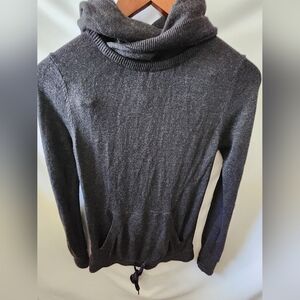 Lululemon Grey Knit Pullover Hoodie. Size Small